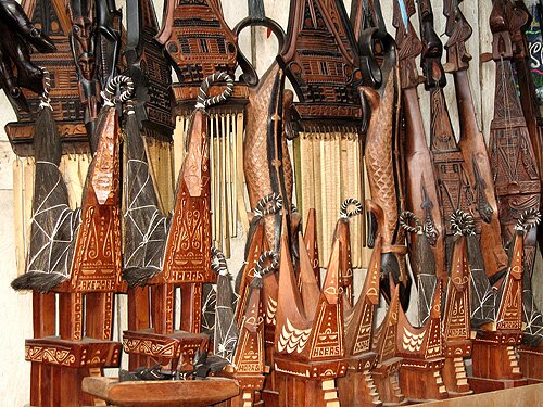 samosir_souvenirs_1
